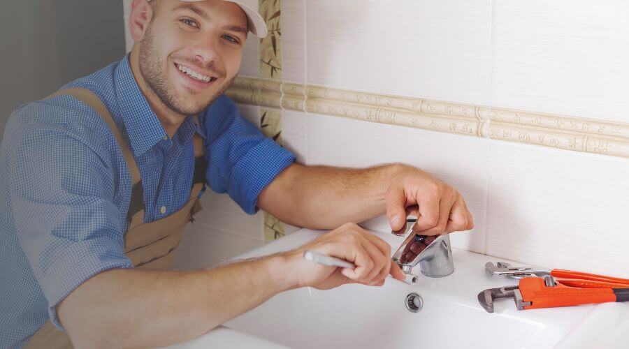 Professional clogged drains services in Armona, CA